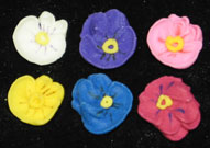 Edible Decorations Mini Flowers 3/4in 20-Count