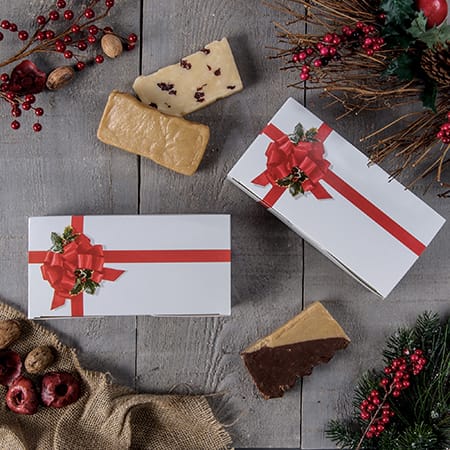 2Lb Ribbons & Holly Box 5pk