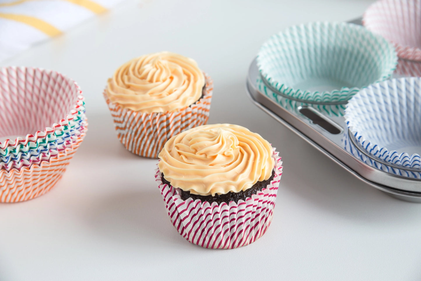 Cupcake Liners Standard Multi Swirl 100-Count