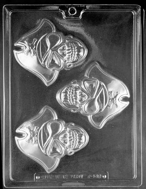 Pirate Skull Chocolate Mold – 3 Cavity Candy Mold