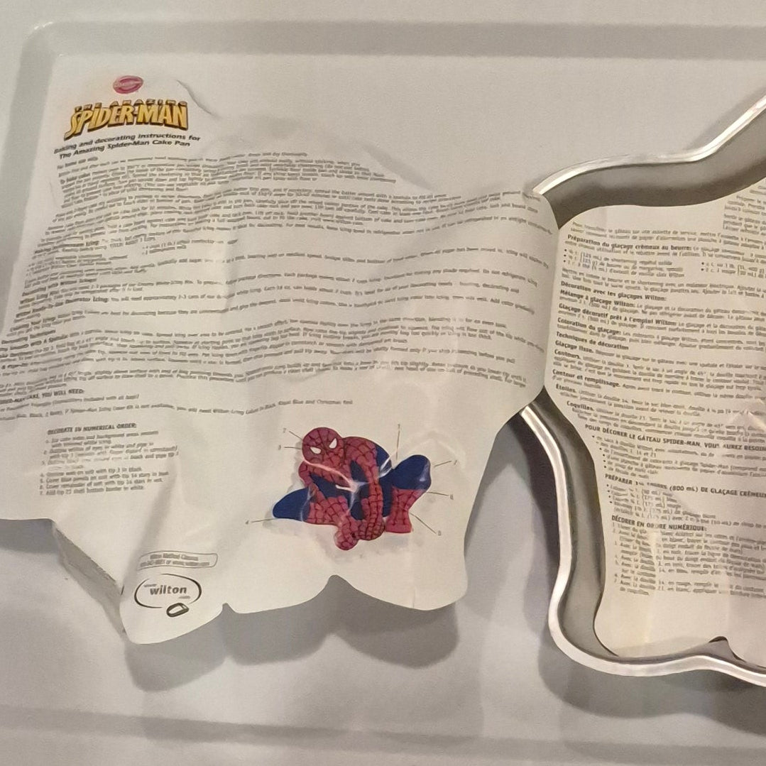 Spiderman Marvel 2008 Aluminum Cake Pan Collectible Wilton Character Pan