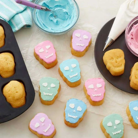 Wilton Halloween Skull Silicone Mold – 6 Cavity