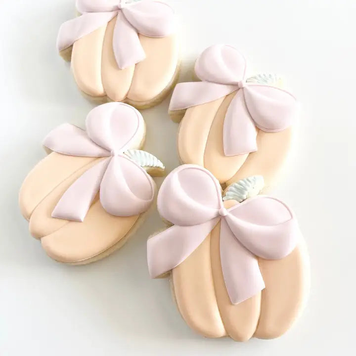 Pumpkin w/bow Cookie Cutter