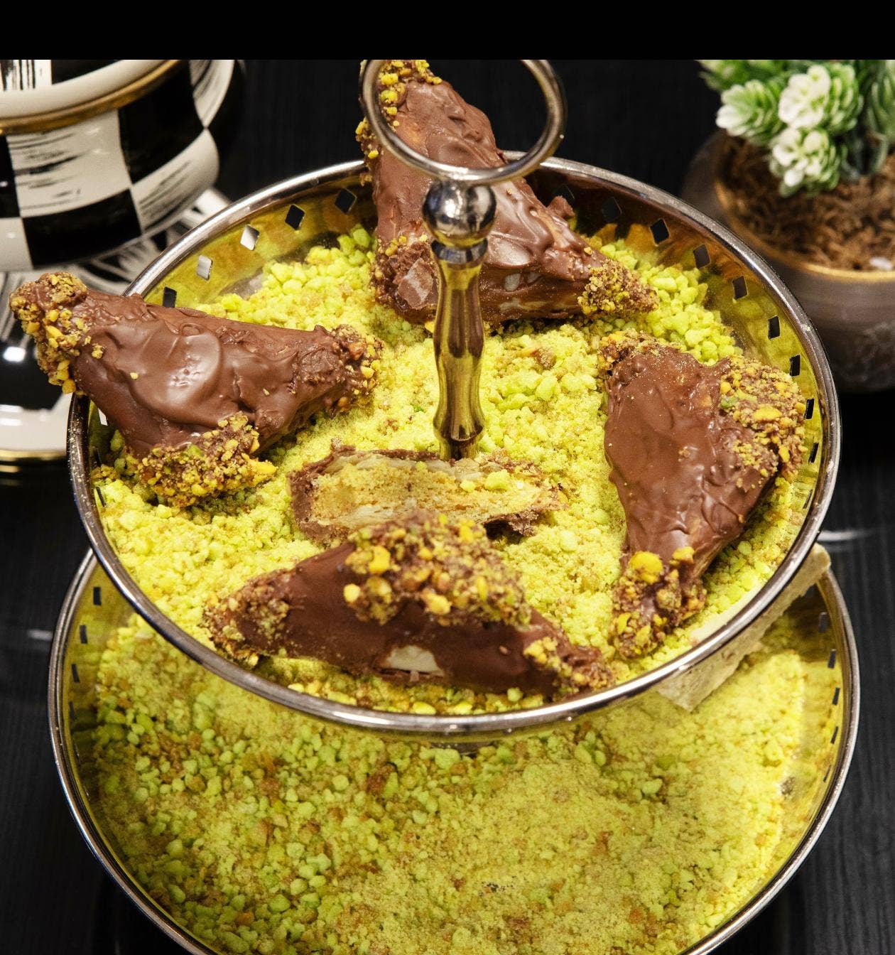 Pistachio Crunch Crumble Dessert Topping – 3.5 oz