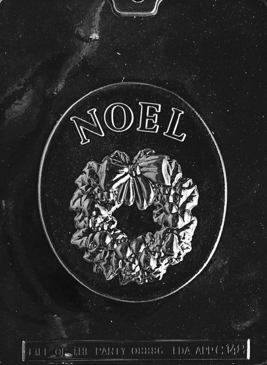 Life of the Party Noel With Wreath