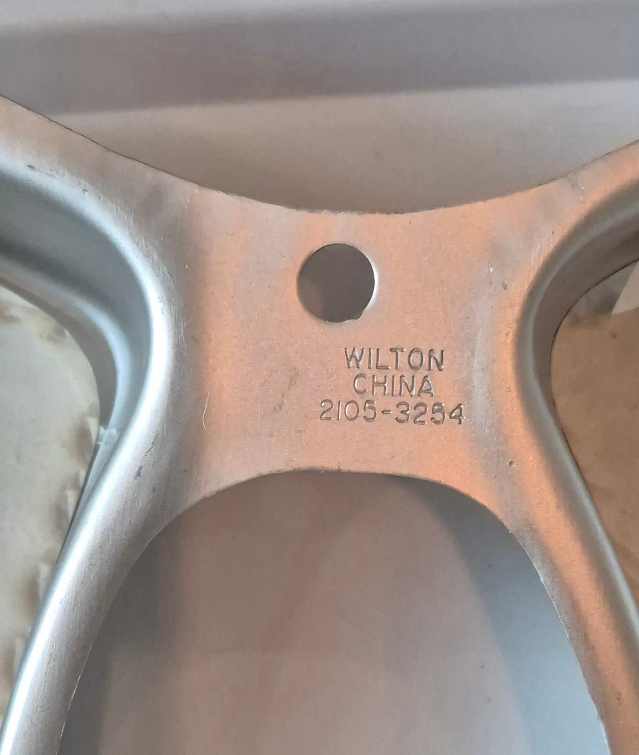 Wilton Horseshoe Cake Pan Good Luck Aluminum New w/ Insert Vintage