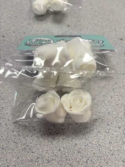 White Rosebud Gum Paste Flower 6 Count