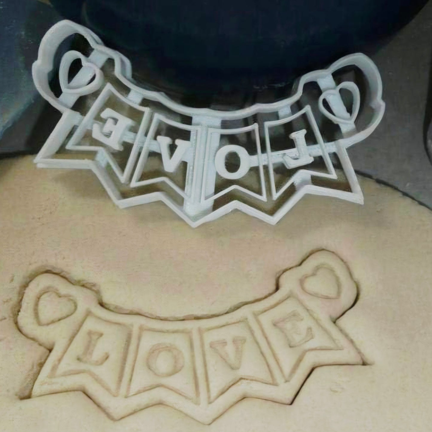 Love Banner – Valentine’s Day Cookie & Fondant Cutter