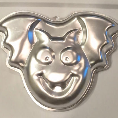 Wilton Just Batty Cake Pan Aluminum New with Insert Vintage 2004