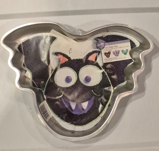 Wilton Just Batty Cake Pan Aluminum New with Insert Vintage 2004