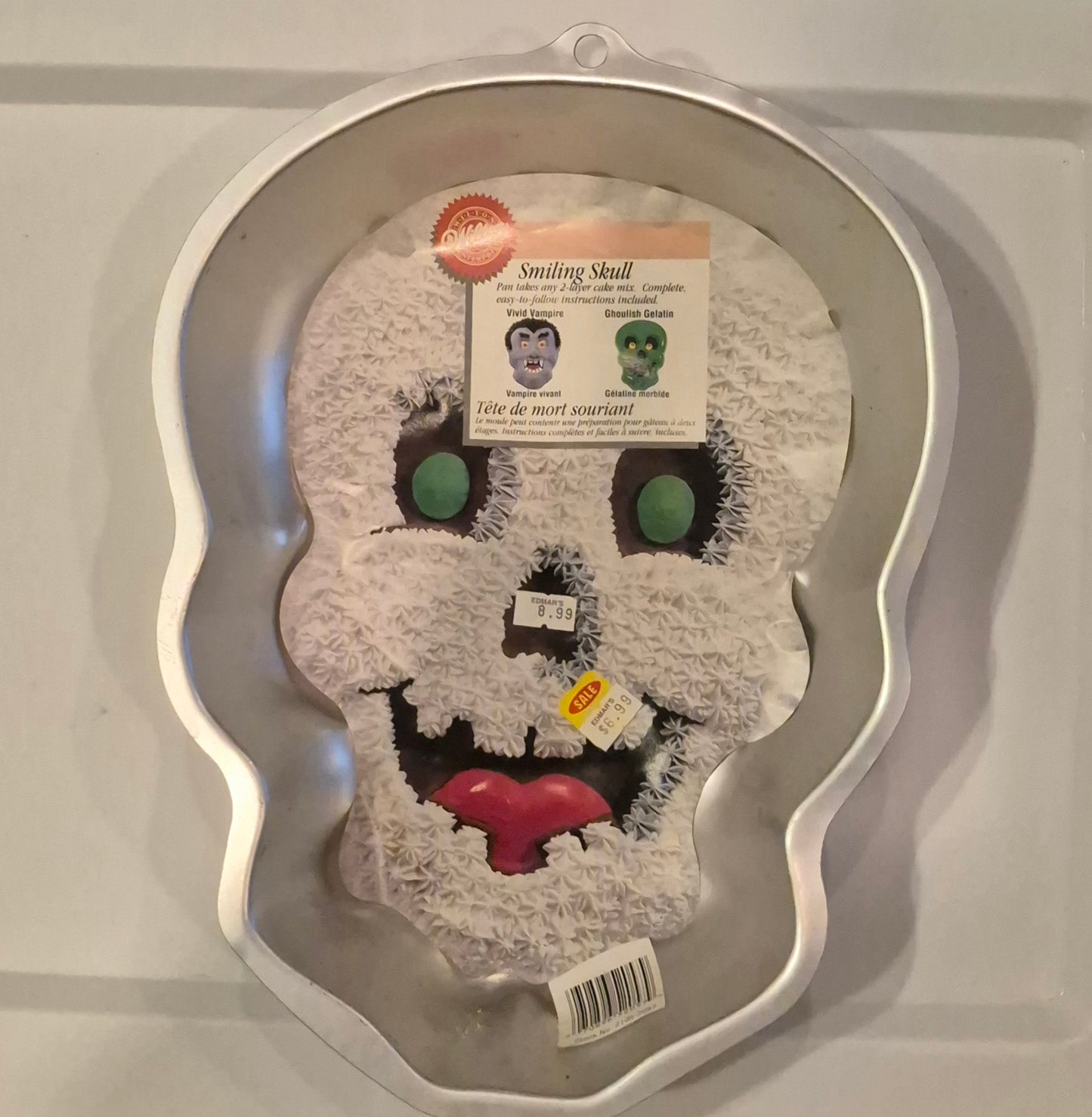 Wilton Smiling Skull Cake Pan Halloween New w/ Insert Aluminum Vintage 2001