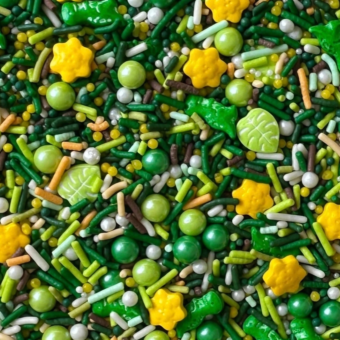 Sweetapolita Roar + Explore Sprinkle Medley 2 oz